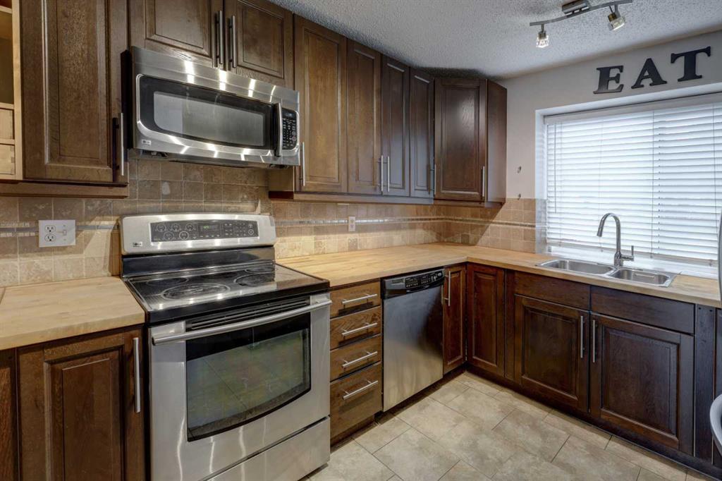 Picture for 40 Georgian Villas NE