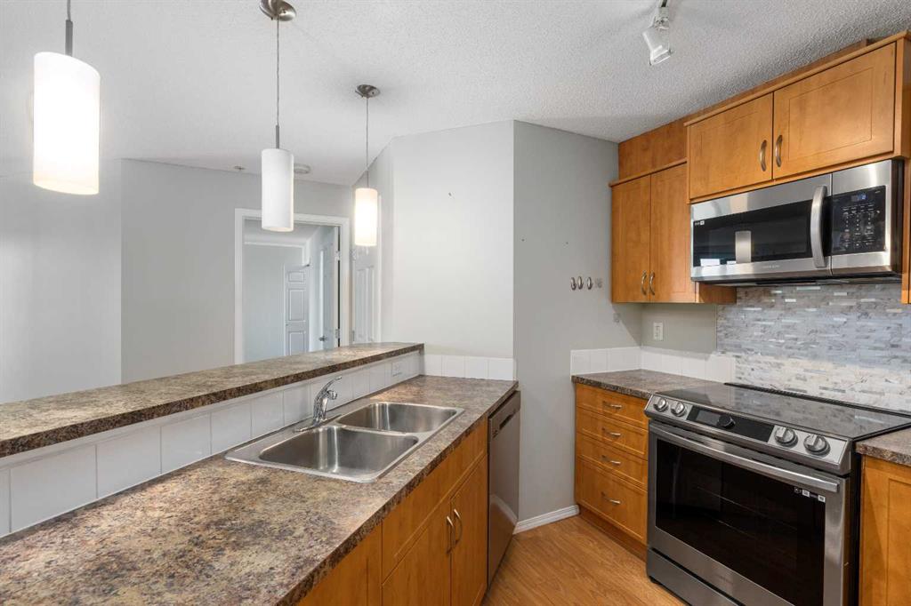Picture for 2327, 700 Willowbrook Road NW