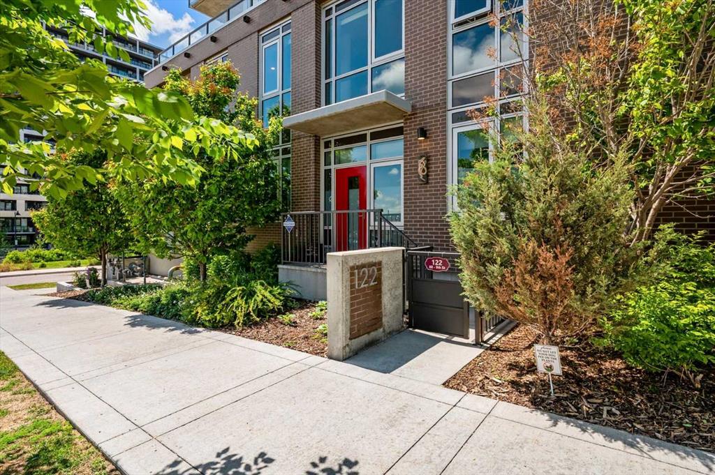 Picture for 122, 88 9 Street NE