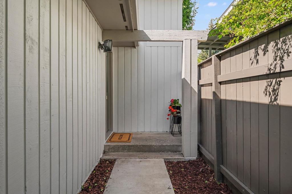 Picture for 24 Midglen Drive SE