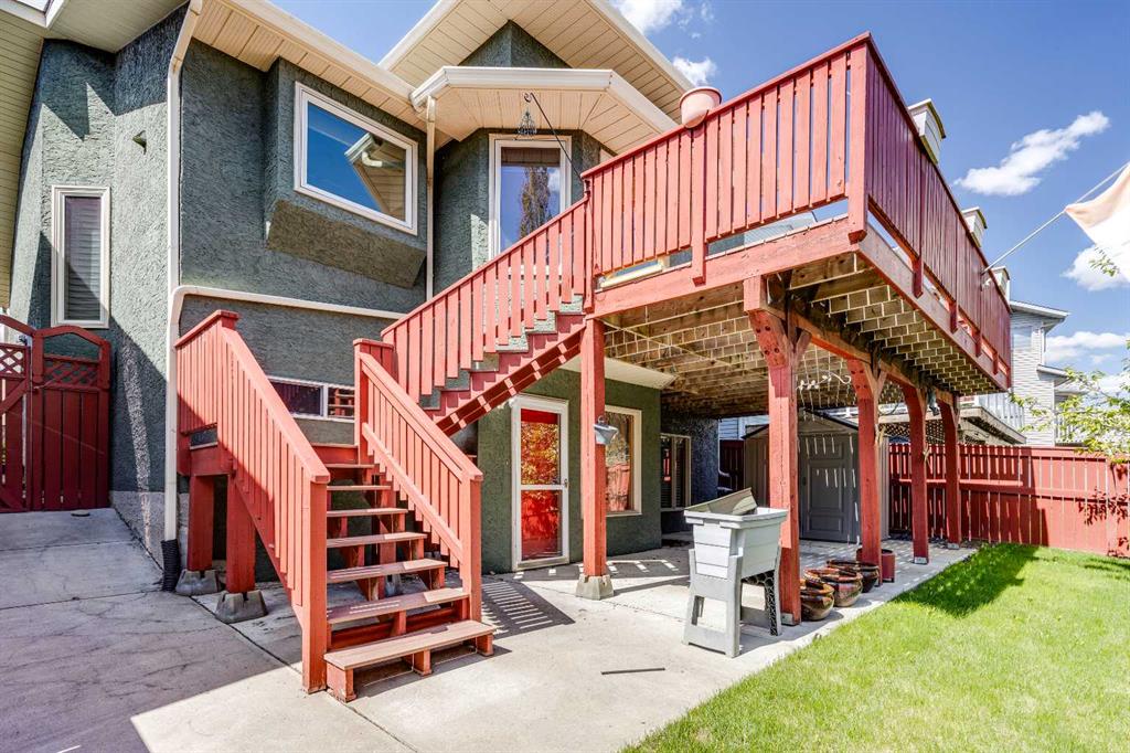 Picture for 20 MacEwan Ridge View NW