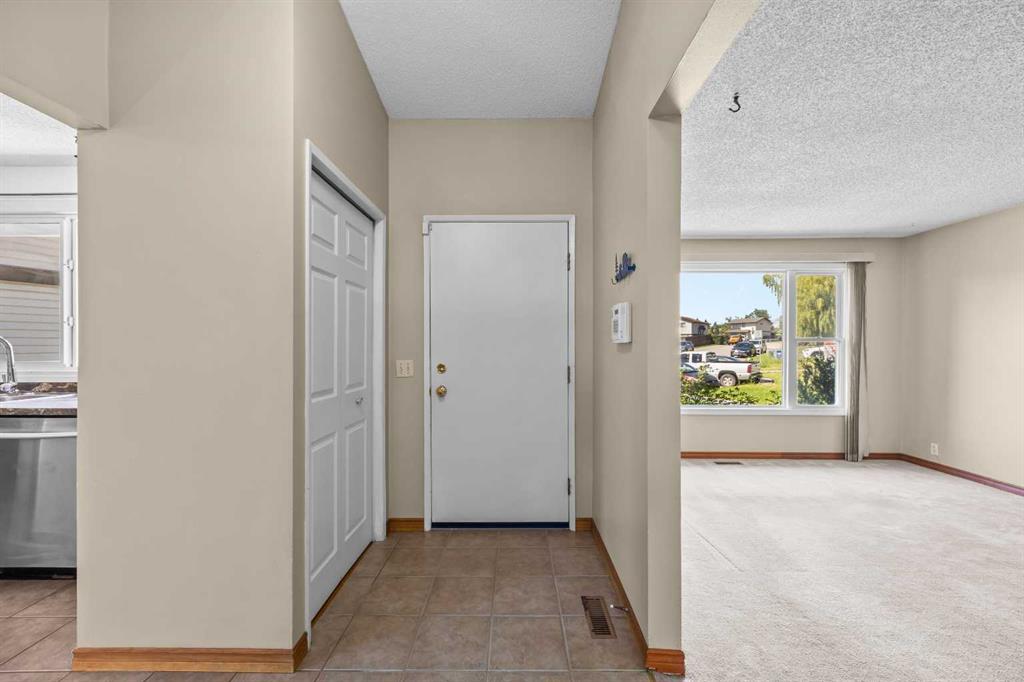 Picture for 60 Ogmoor Crescent SE