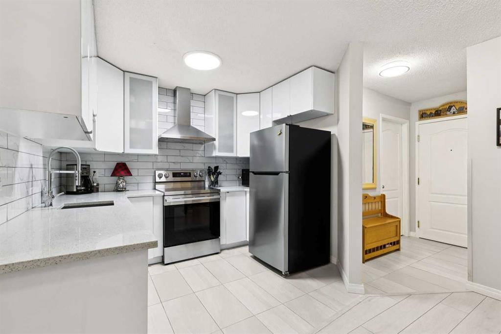 Picture for 412, 30 Sierra Morena Mews SW