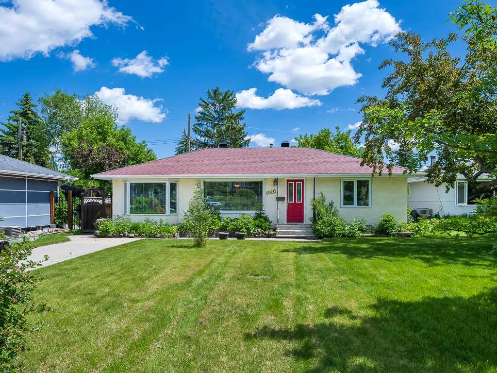 Picture for 1916 Grand Oaks Drive SW