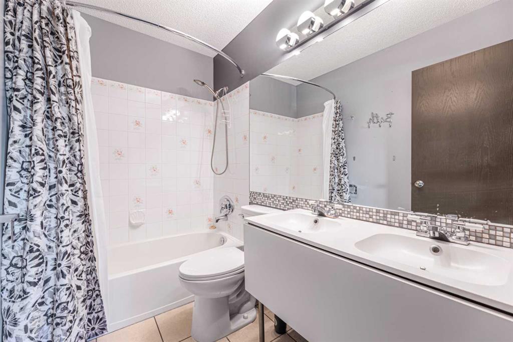 Picture for 215 Hidden Vale Place NW https://www.cirrealty.ca/reb/creb/18/A2266718_15.jpg