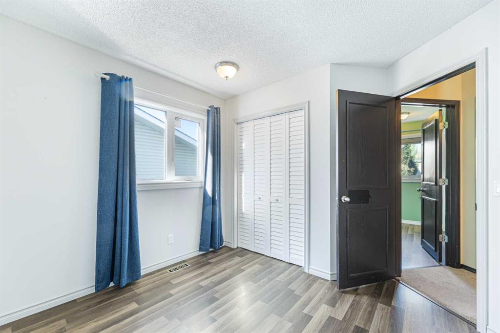 Picture for 215 Hidden Vale Place NW https://www.cirrealty.ca/reb/creb/18/A2266718_17.jpg