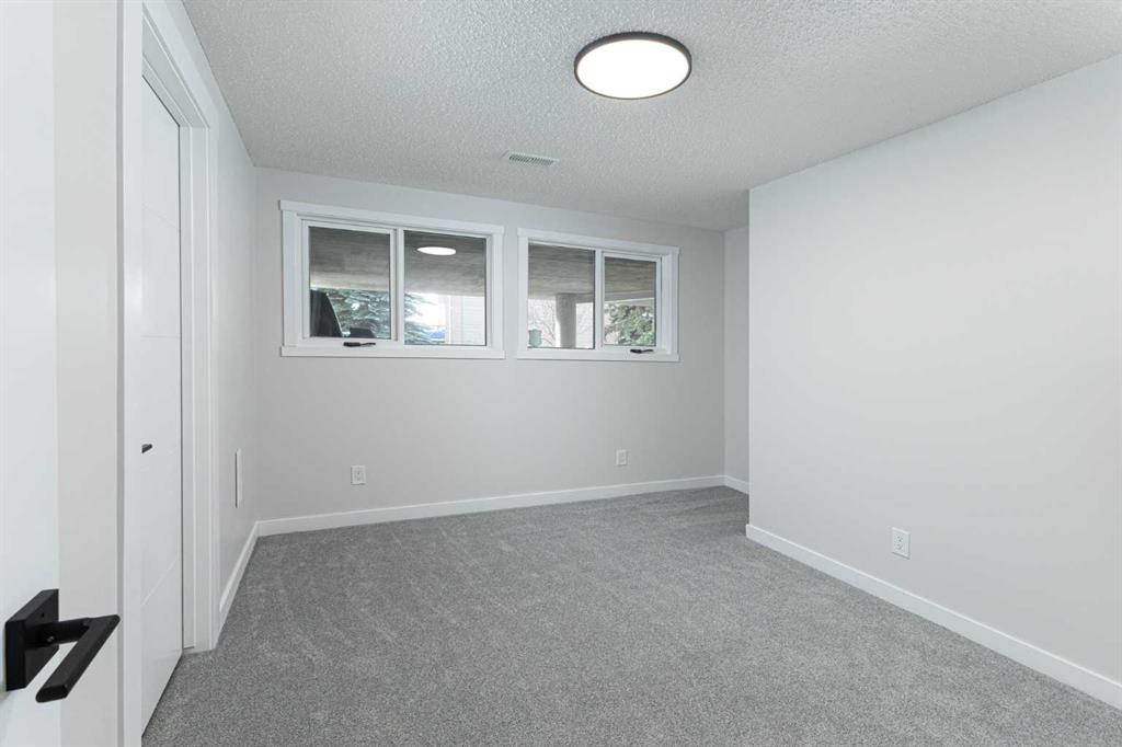 Picture for 39, 116 Silver Crest Drive NW https://www.cirrealty.ca/reb/creb/18/A2266918_21.jpg