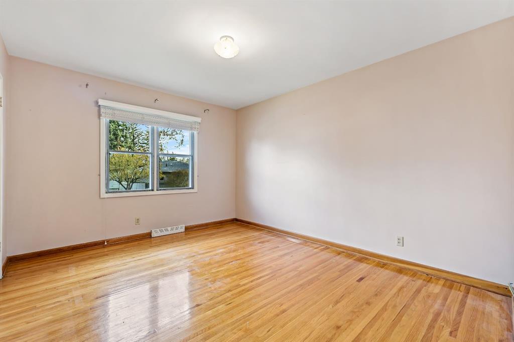 Picture for 5331 Buckthorn Road NW https://www.cirrealty.ca/reb/creb/18/A2267018_10.jpg