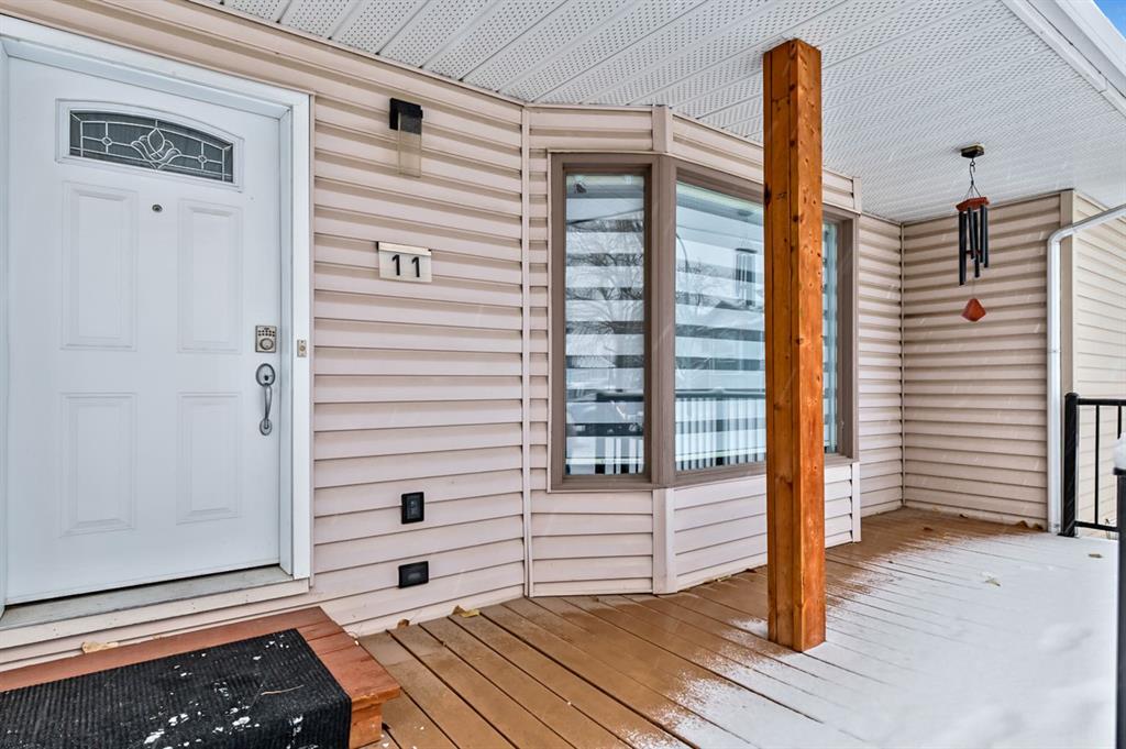 Picture for 11 MAPLEWOOD Green 