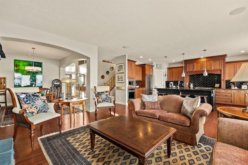 Picture for 353 Discovery Ridge Boulevard SW