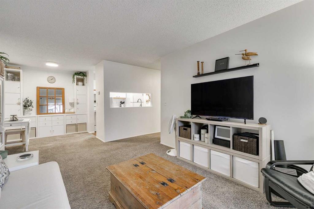 Picture for 112, 20 Dover Point SE