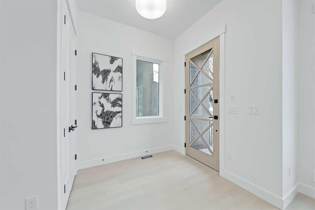 Picture for 732 33A Street NW