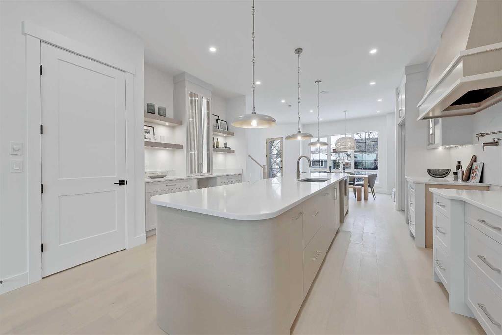 Picture for 732 33A Street NW