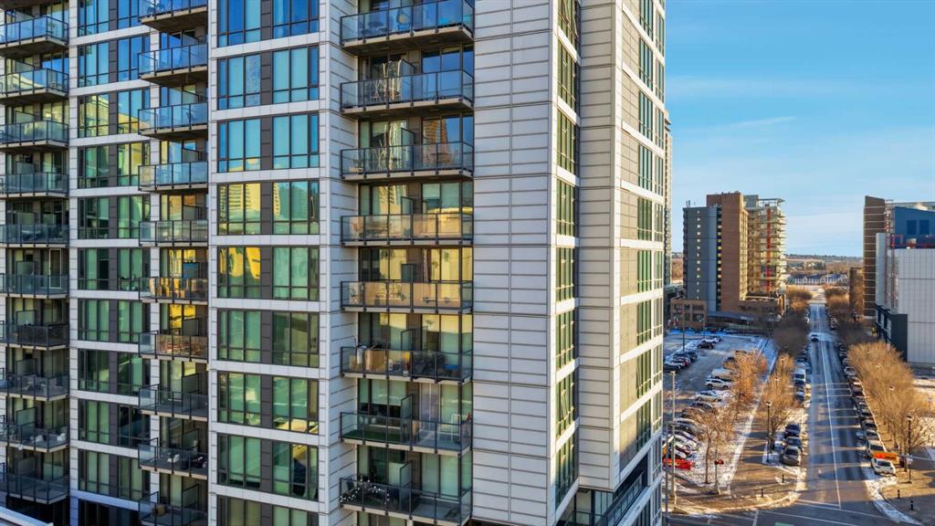 Picture for 801, 450 8 Avenue SE