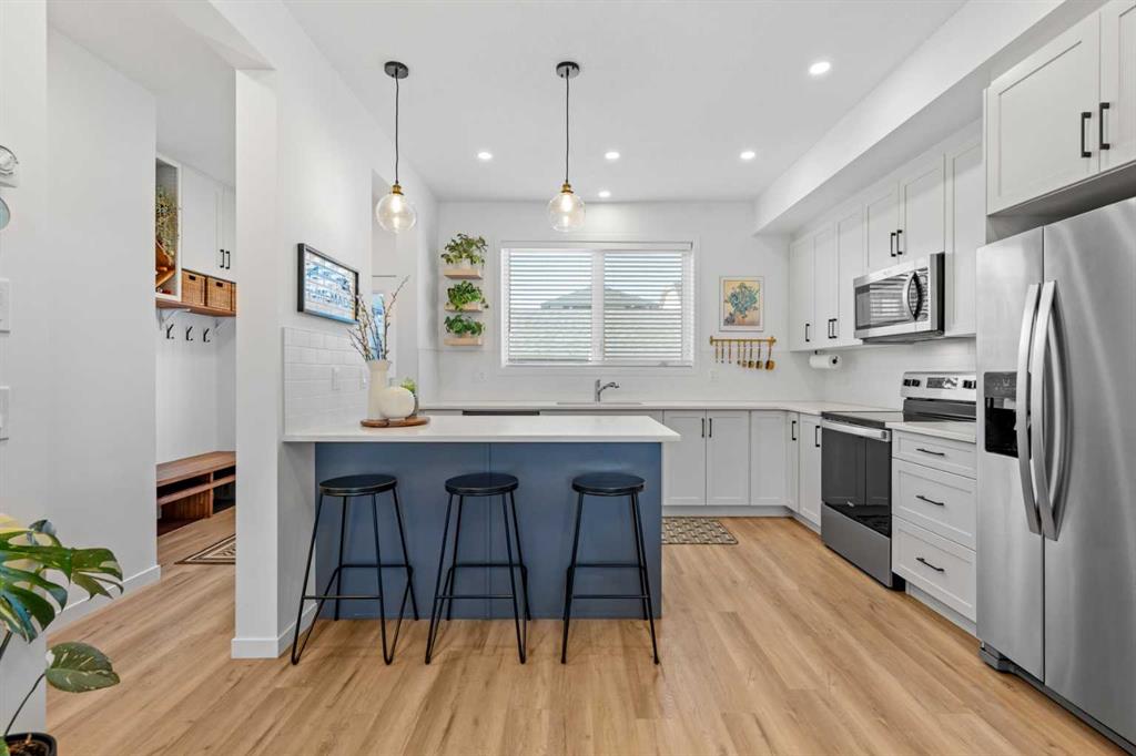 Picture for 966 Mahogany Boulevard SE