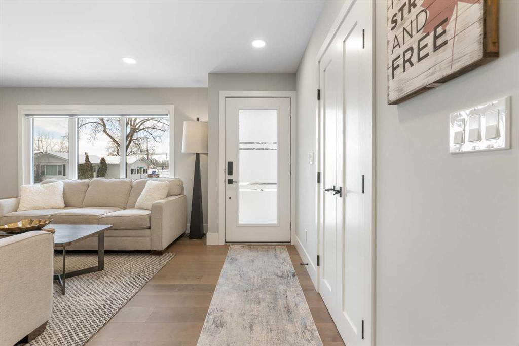 Picture for 9936 Maplecreek Drive SE