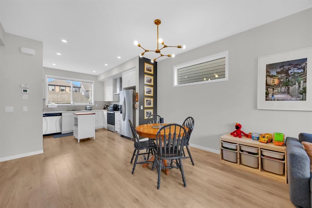 Picture for 954 Mahogany Boulevard SE