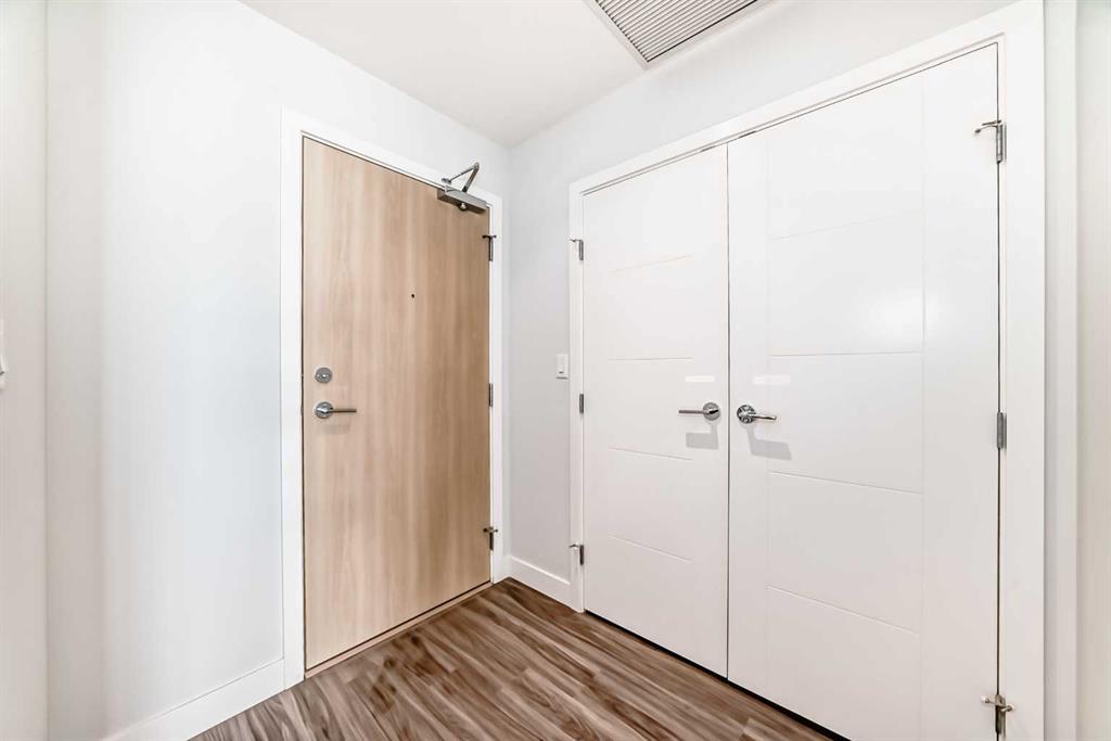 Picture for 3905, 530 3 Street SE