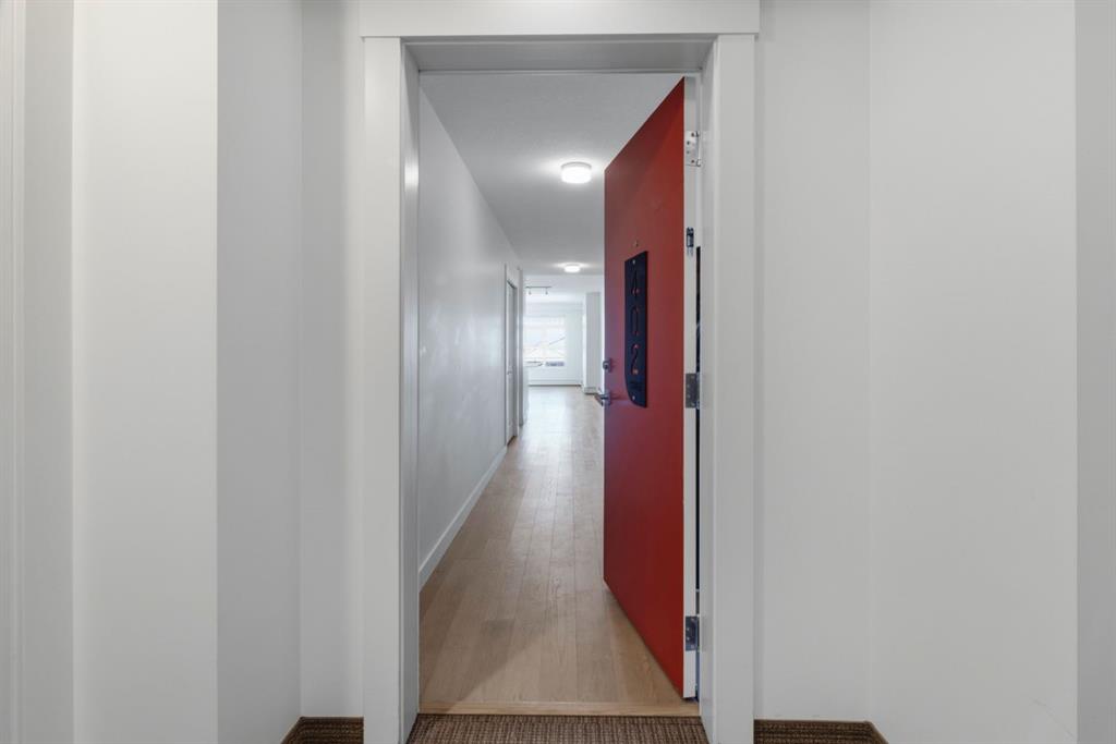 Picture for 402, 25 Auburn Meadows Avenue SE