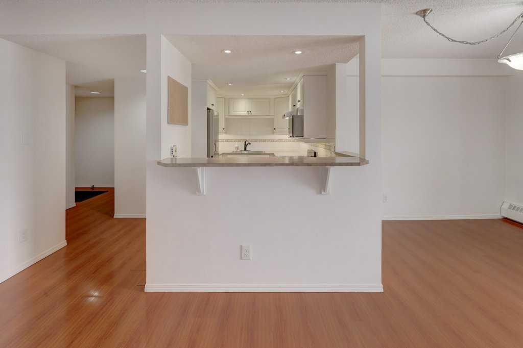 Picture for 811, 8604 48 Avenue NW