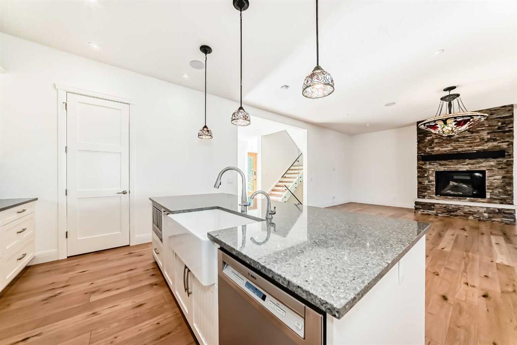 Picture for 2323 3 Avenue NW