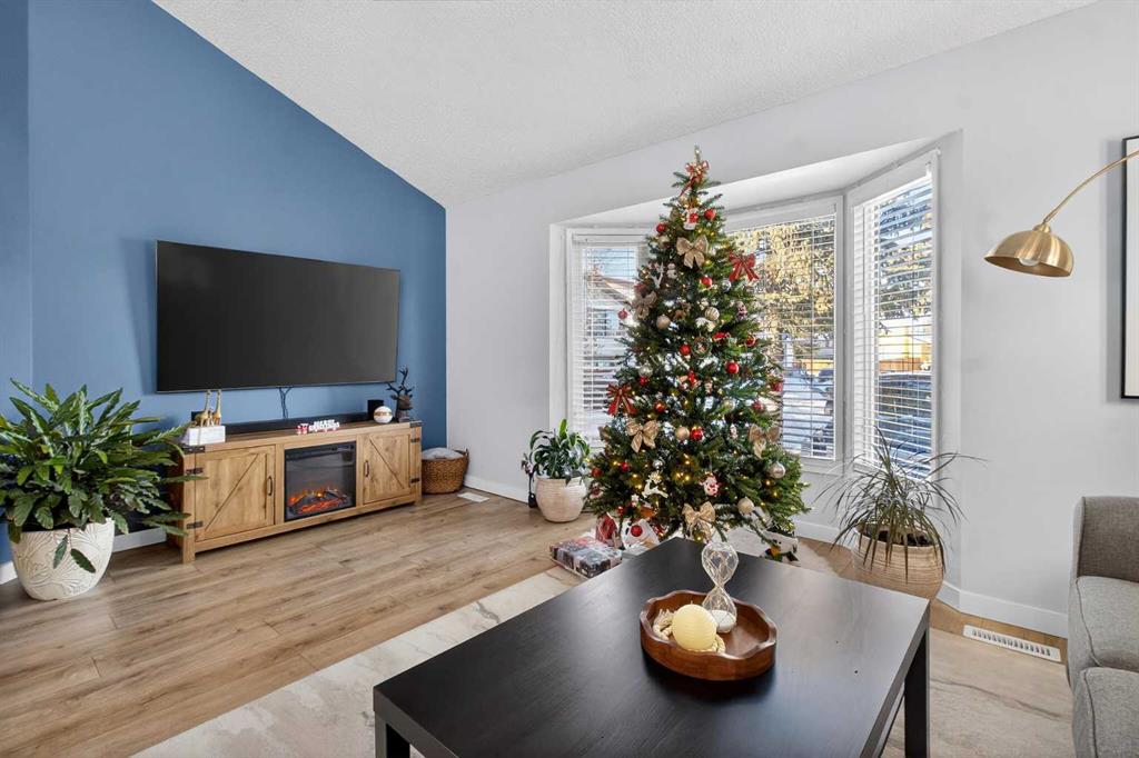 Picture for 77 Summerfield Road SE