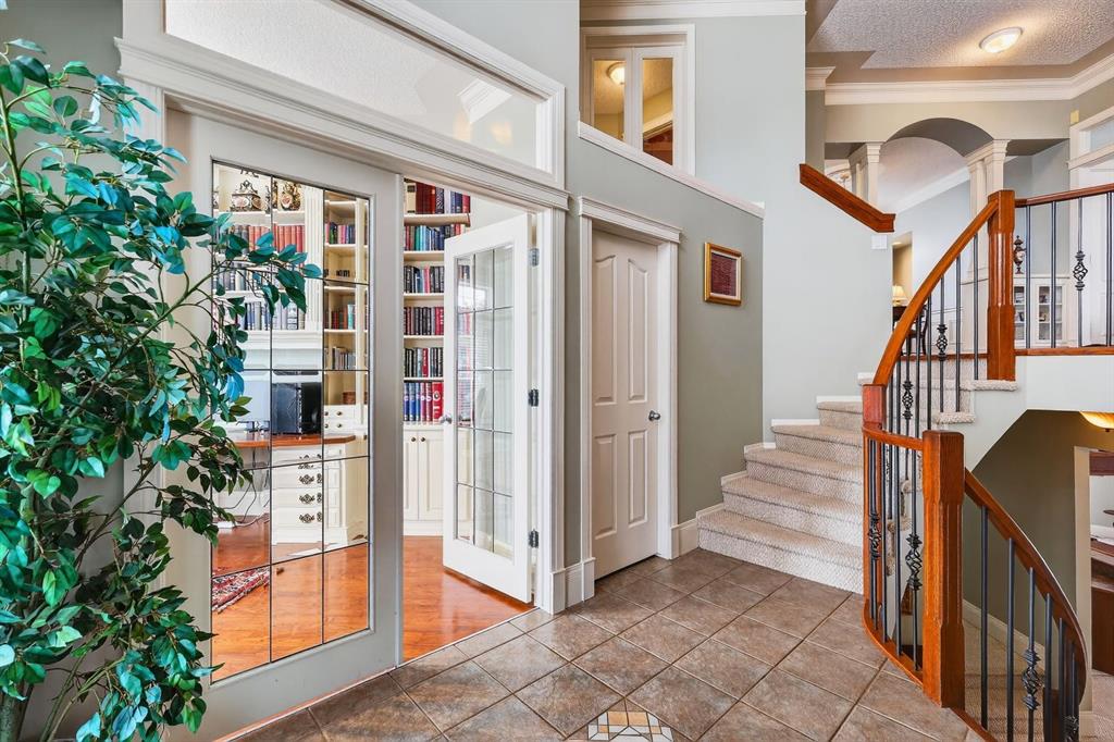 Picture for 331 Mt Douglas Court SE