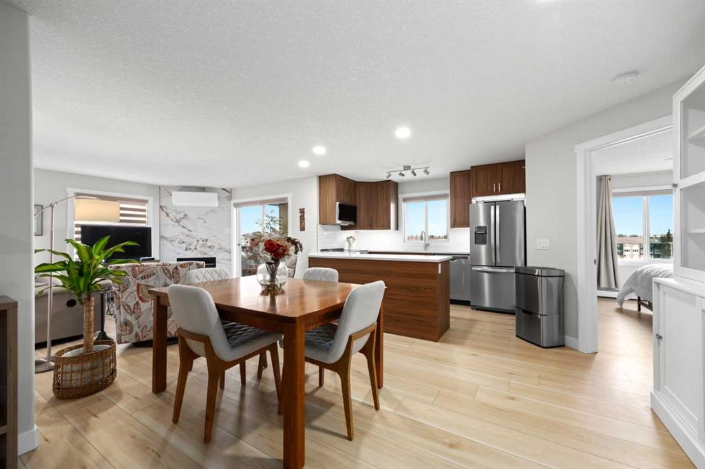 Picture for 8429, 304 Mackenzie Way SW