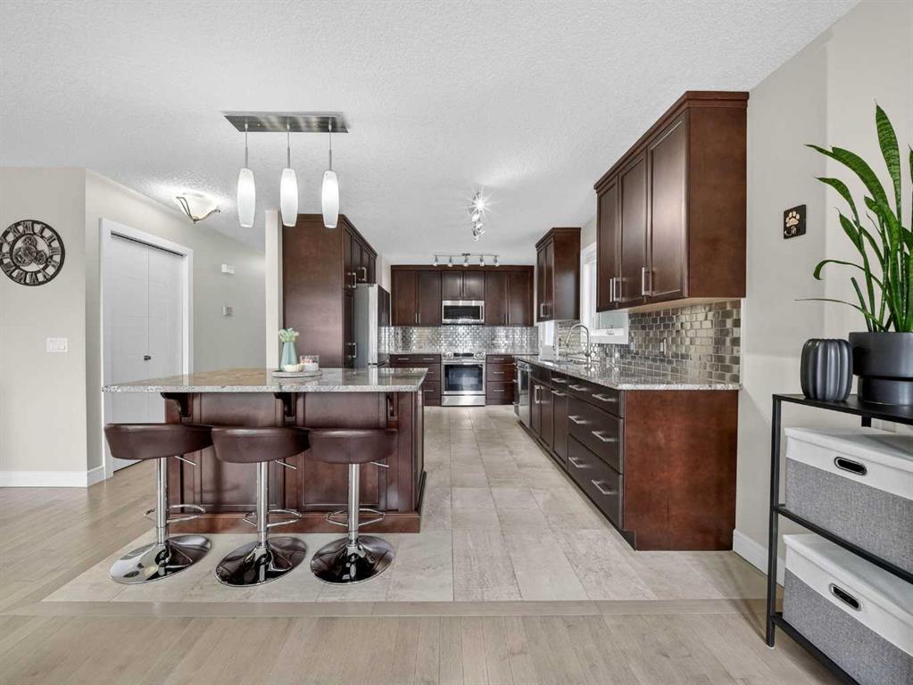 Picture for 131 Scenic Glen Crescent NW