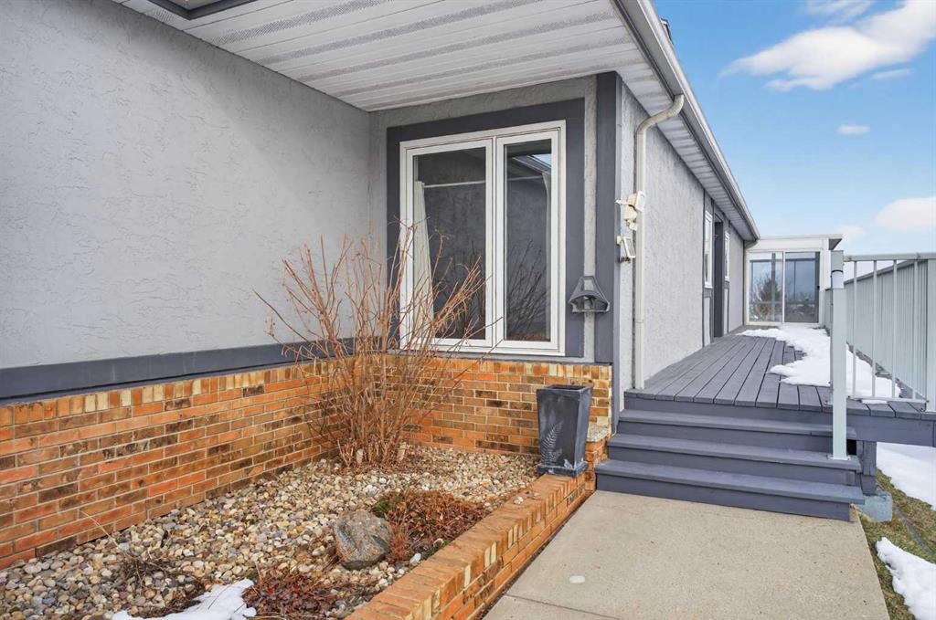 Picture for 96 Norquay Heights NW