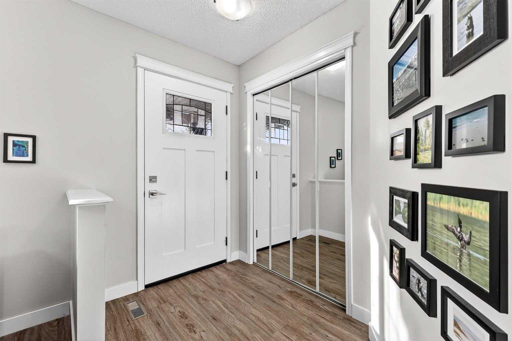 Picture for 586 Evermeadow Road SW