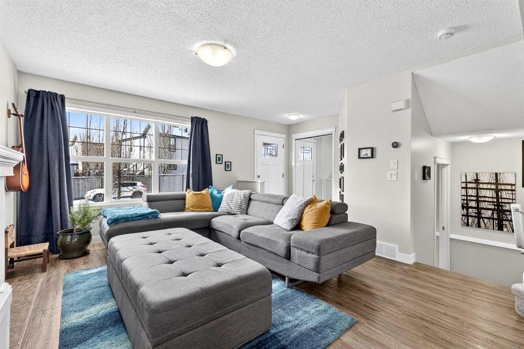 Picture for 586 Evermeadow Road SW