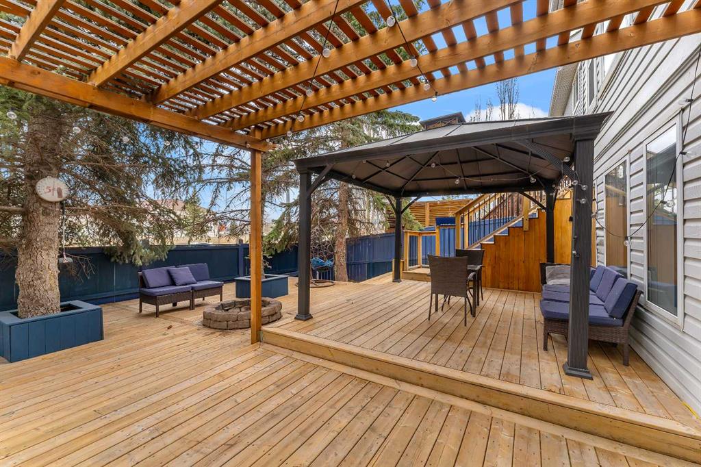 Picture for 44 Douglas Glen Crescent SE