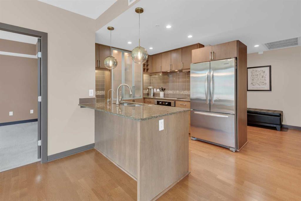 Picture for 1007, 888 4 Avenue SW