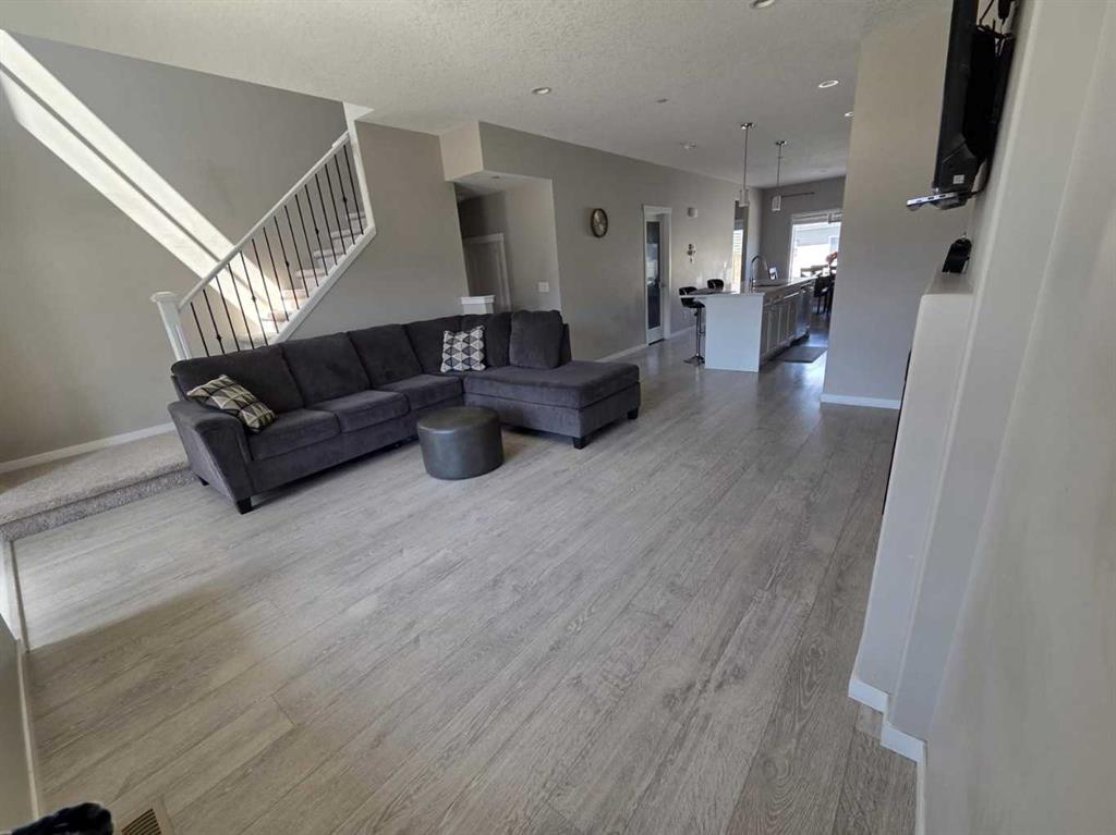 Picture for 140 Howse Avenue NE