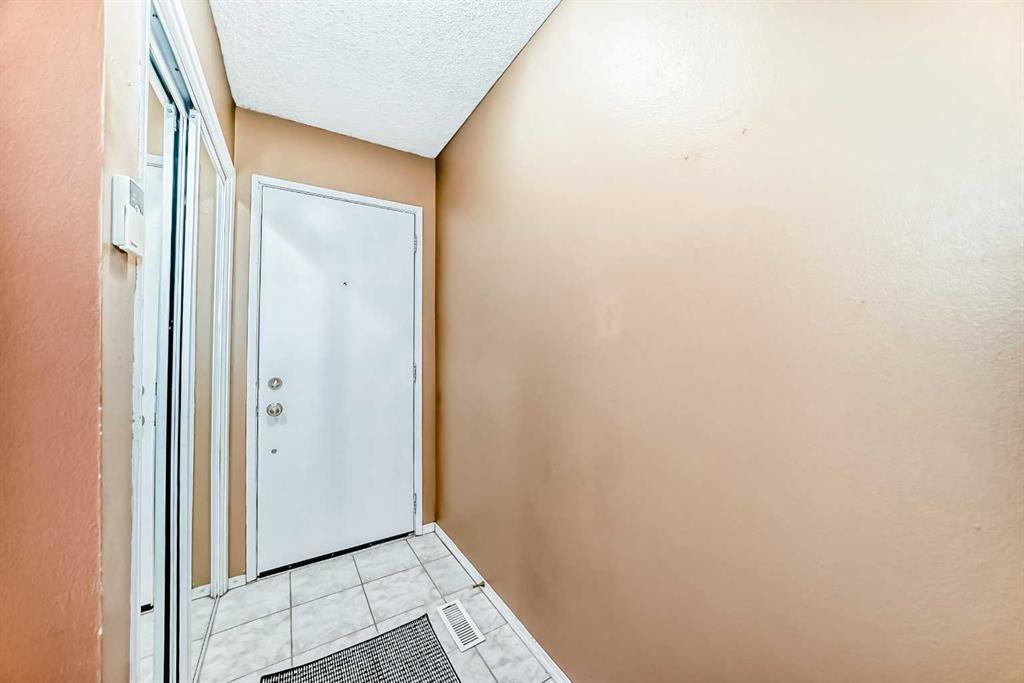 Picture for 98, 123 Queensland Drive SE