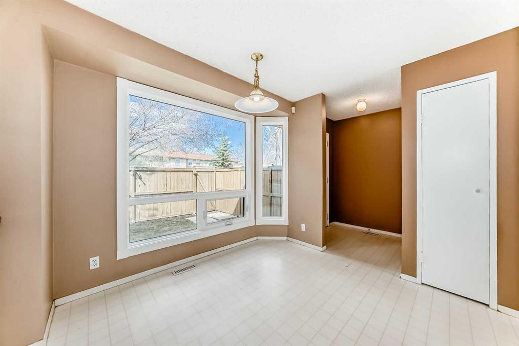 Picture for 98, 123 Queensland Drive SE