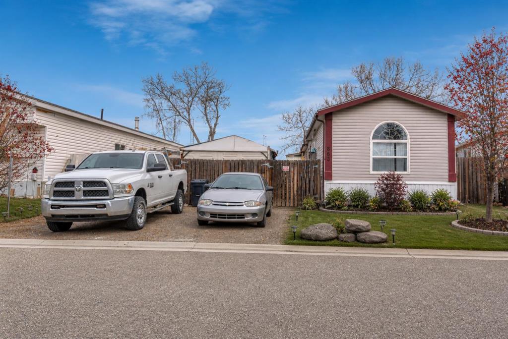 Picture for 863 Brentwood Crescent 
