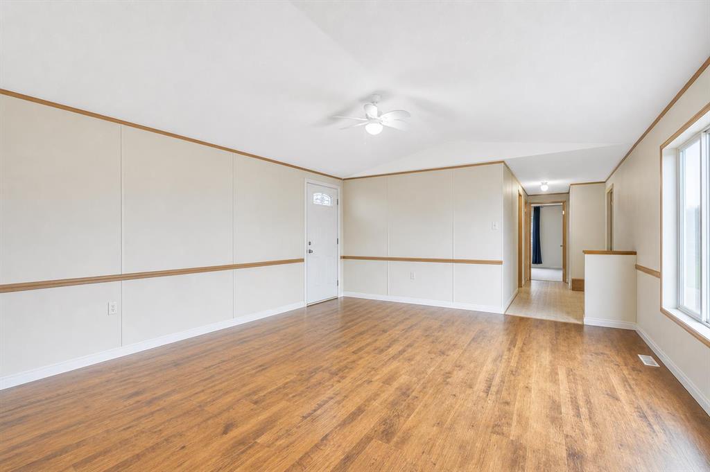 Picture for 863 Brentwood Crescent 
