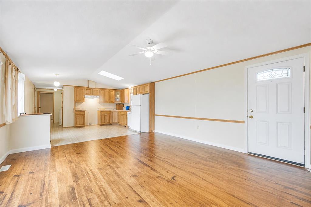 Picture for 863 Brentwood Crescent 