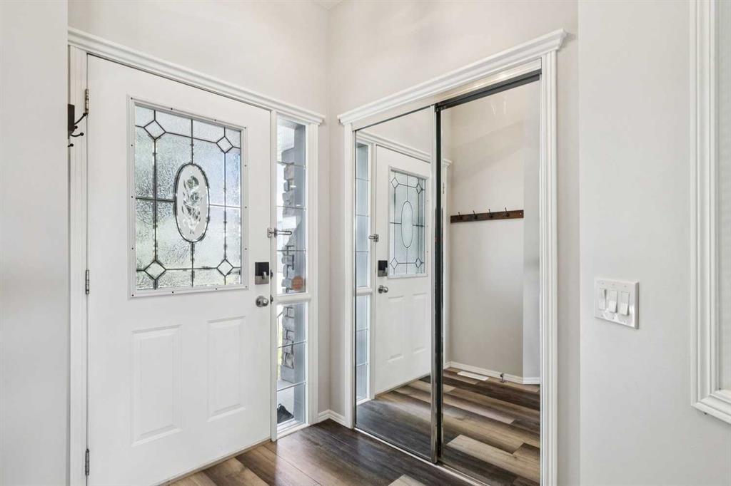 Picture for 108 Somerside Crescent SW
