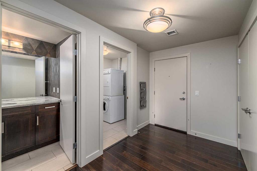 Picture for 402, 1730 5A Street SW