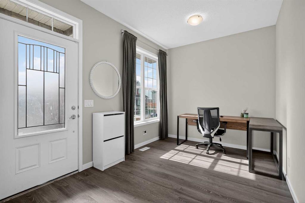 Picture for 257 Cranford Park SE