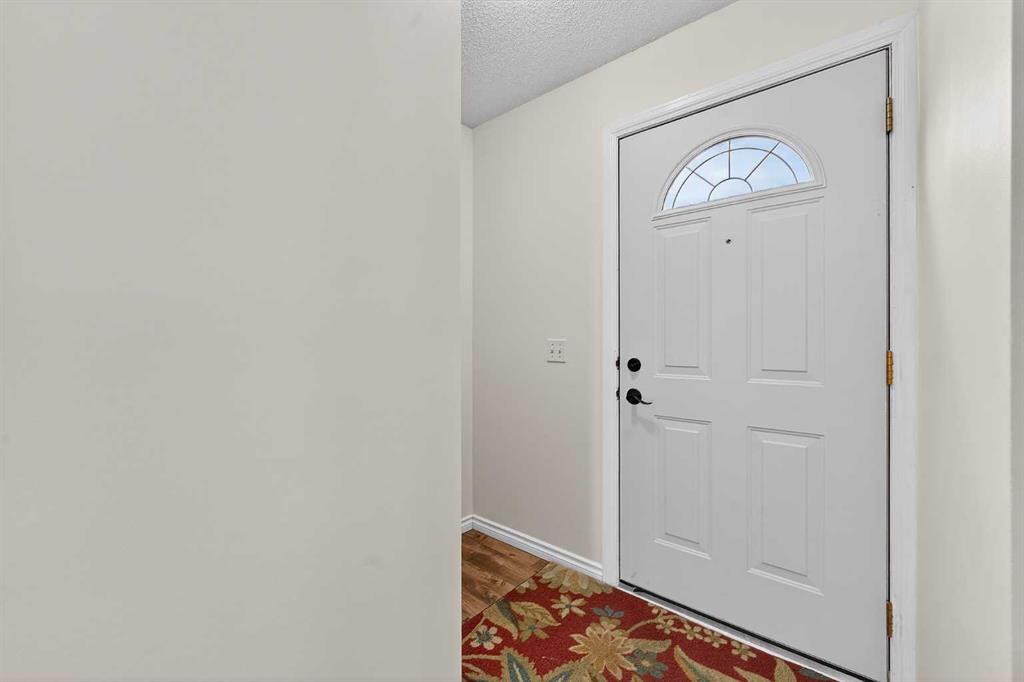 Picture for 7, 14736 Deerfield  