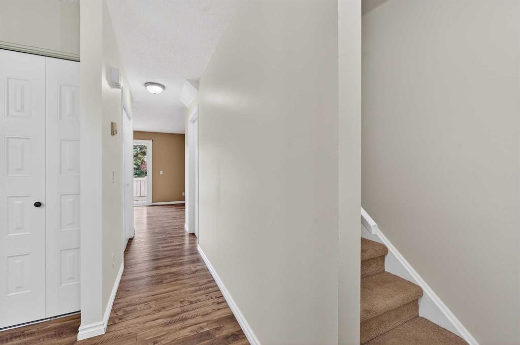 Picture for 7, 14736 Deerfield  