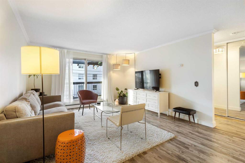 Picture for 305, 2611 15A Street SW