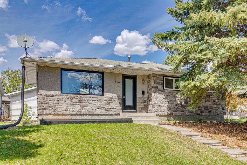 Picture for 816 Avonlea Place SE