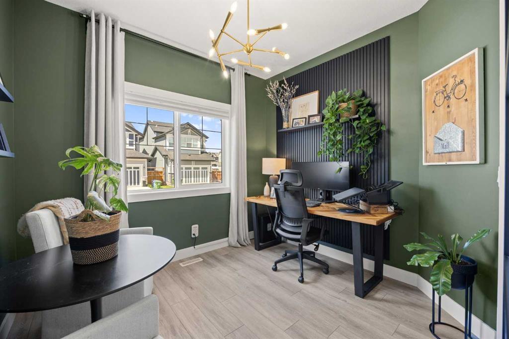 Picture for 141 Magnolia Manor SE