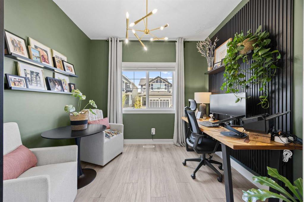 Picture for 141 Magnolia Manor SE
