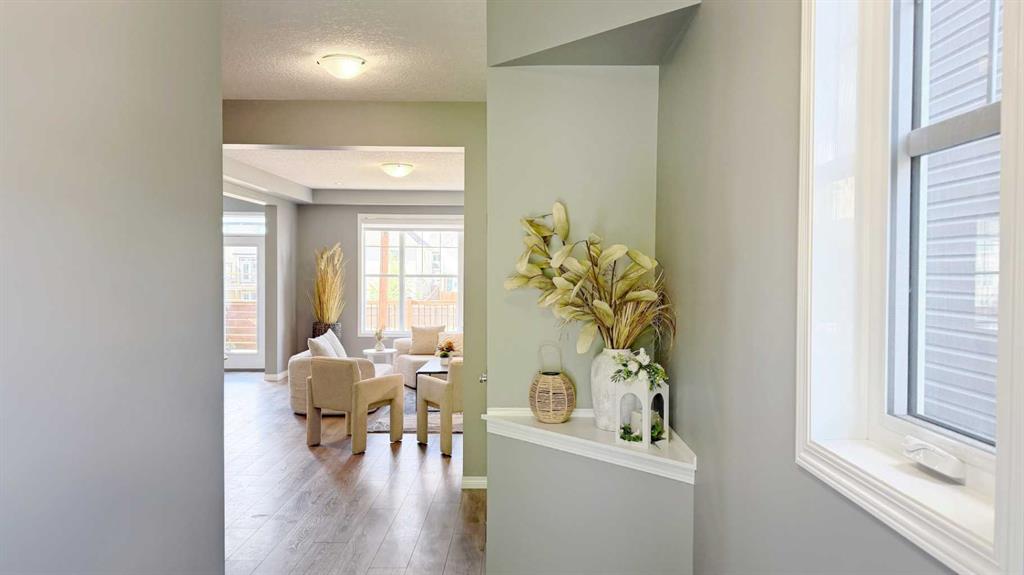 Picture for 285 Windrow Crescent SW
